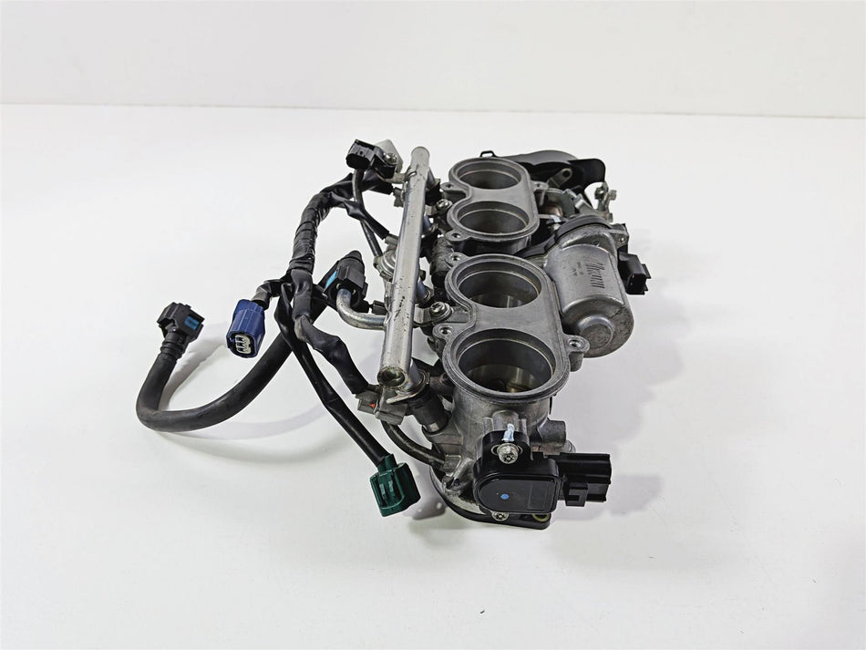 2008 Yamaha YZF R1 RN19 Mikuni Throttle Body Injectors & Wiring 4C8-13750-20-00 {{ shop.shopifyCountryName }} - Mototech271