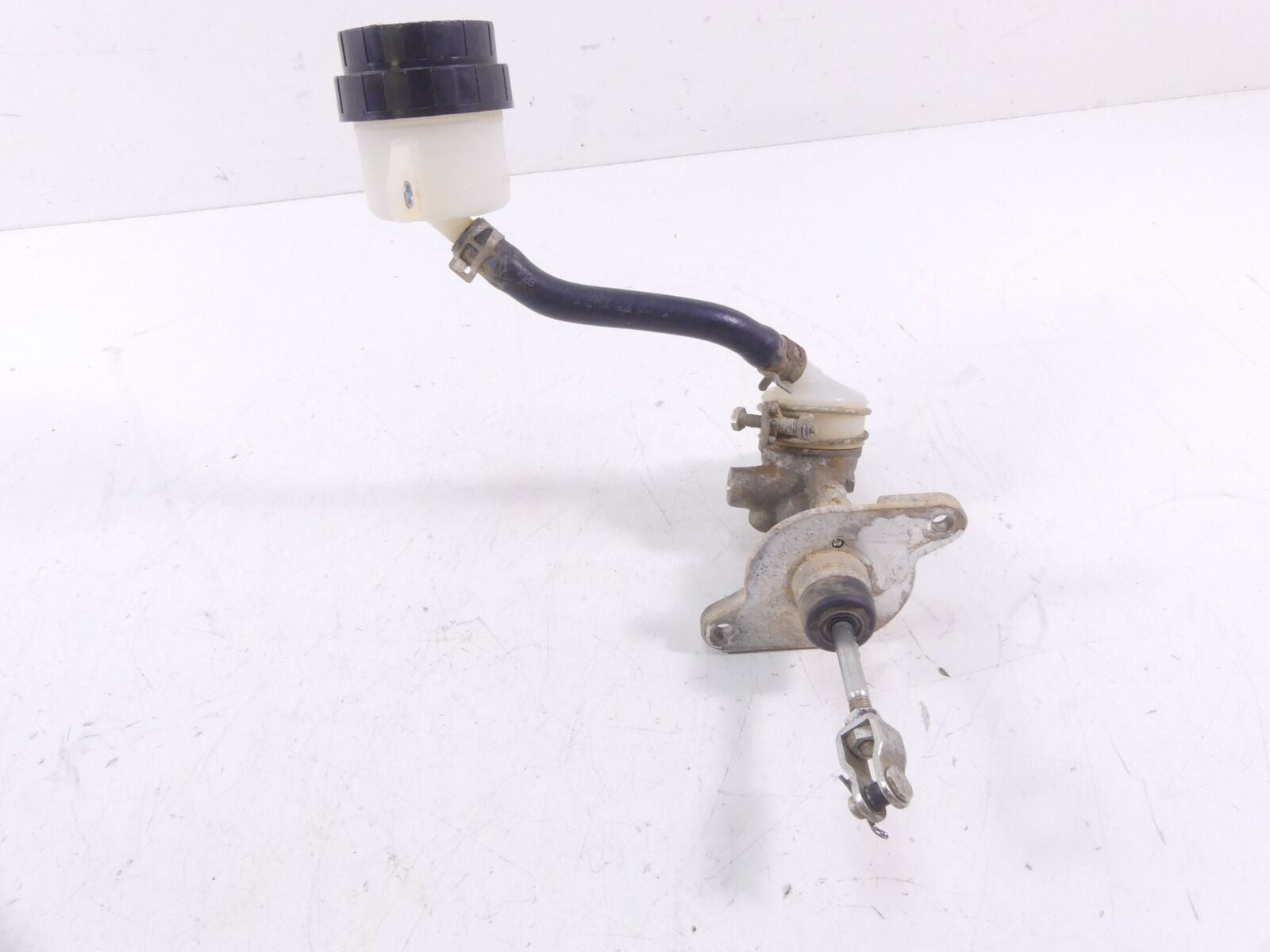 2016 Yamaha YXZ1000 R EPS Clutch Master Cylinder 5/8 2HC-26450-00-00 {{ shop.shopifyCountryName }} - Mototech271