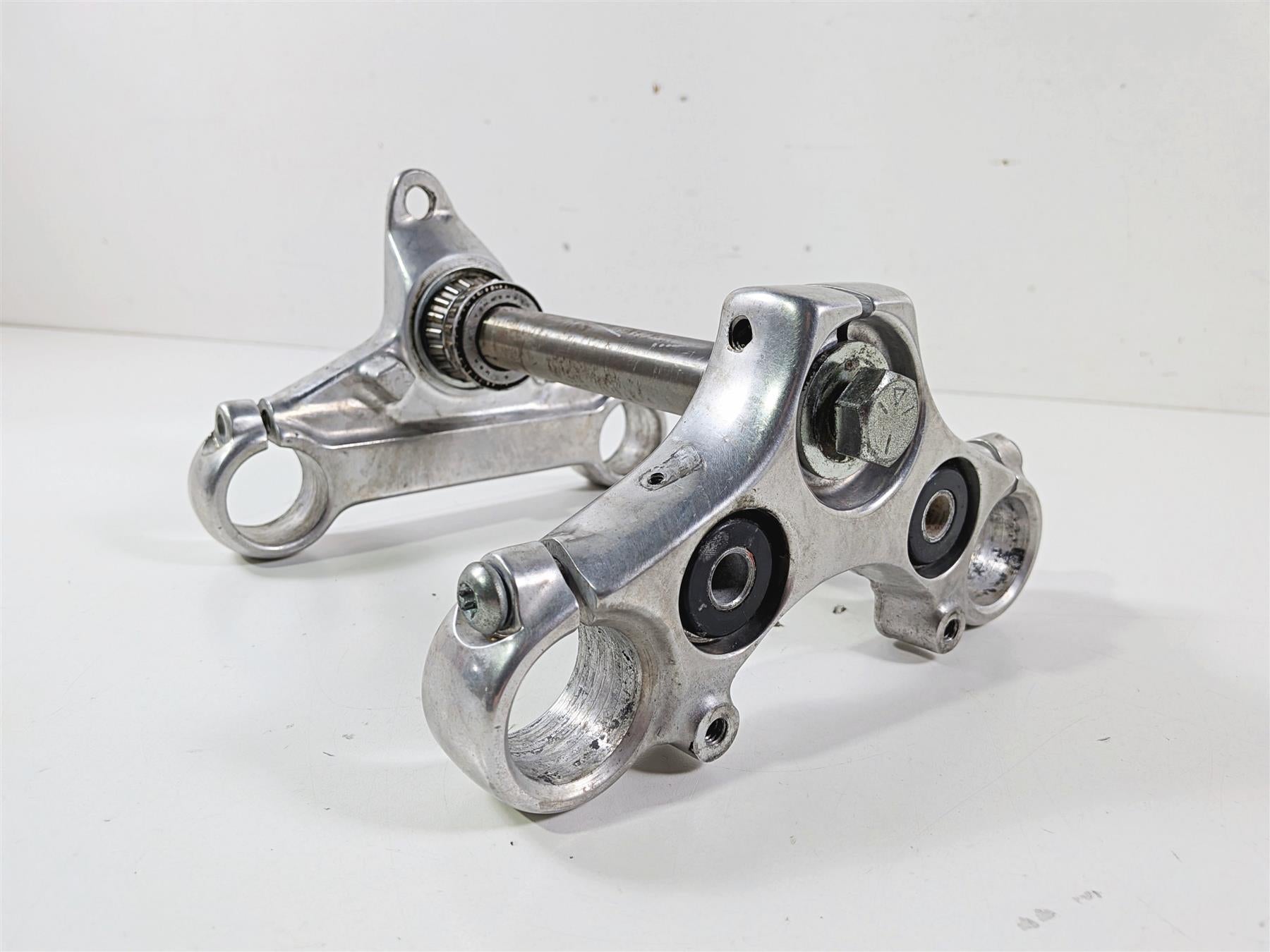 1995 Harley XL883 Sportster Hugger Upper Lower Triple Tree Set 39mm 45563-87 {{ shop.shopifyCountryName }} - Mototech271