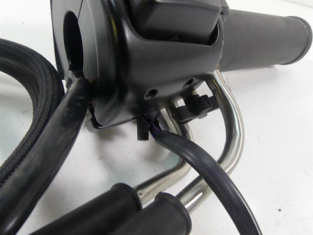 2015 Harley FXDF Dyna Fat Bob Right Control Switch Throttle + Blinker 72944-12 {{ shop.shopifyCountryName }} - Mototech271