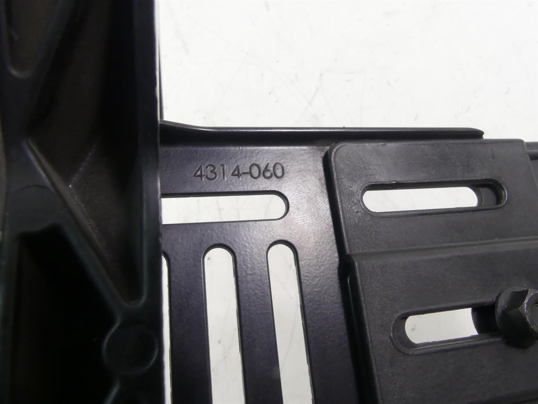 2011 Harley VRSCF Muscle Rod Side License Plate Holder & Light 69390-09 {{ shop.shopifyCountryName }} - Mototech271