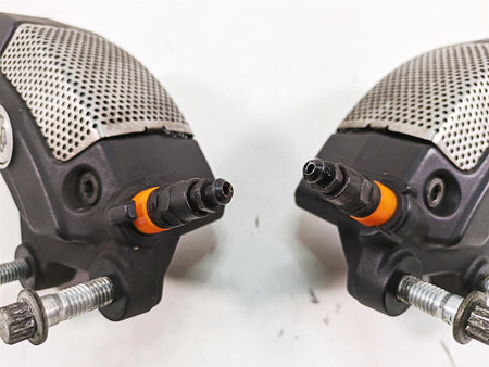 2011 Harley Touring FLTRU Road Glide Front Brake Caliper Set 43027-08 44023-08 {{ shop.shopifyCountryName }} - Mototech271