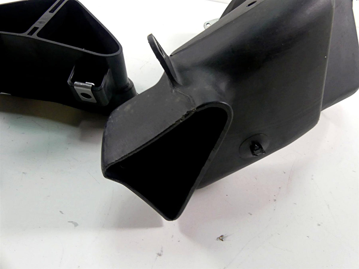 2010 Kawasaki ZX1400 ZX14 R Ninja Front Air Ram & Center Duct Set 14073-0099 {{ shop.shopifyCountryName }} - Mototech271