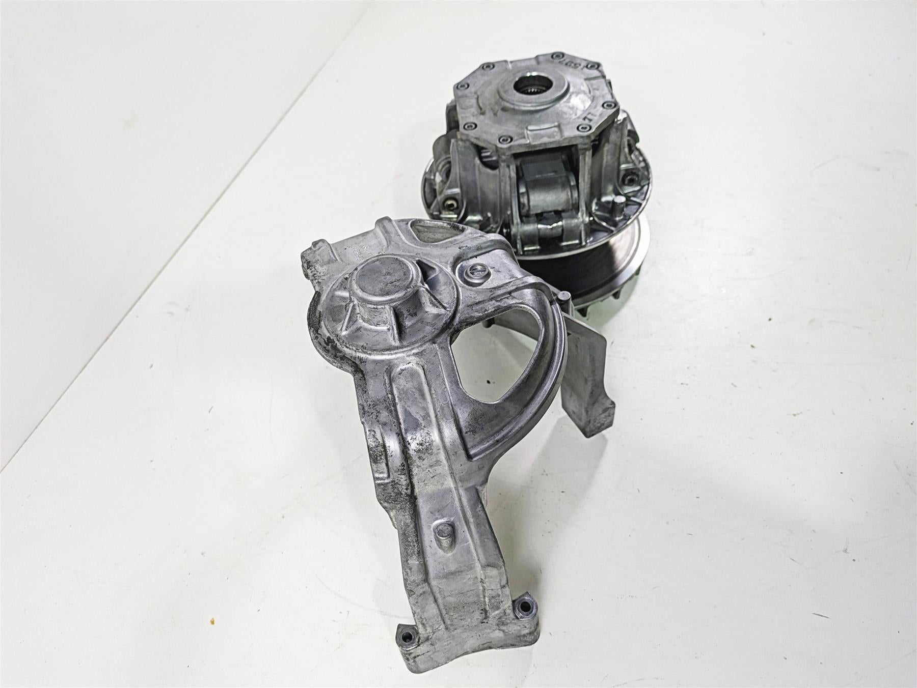 2021 Kawasaki Teryx KRX KRF 1000 Primary Drive Clutch 246miles 49093-0077 {{ shop.shopifyCountryName }} - Mototech271
