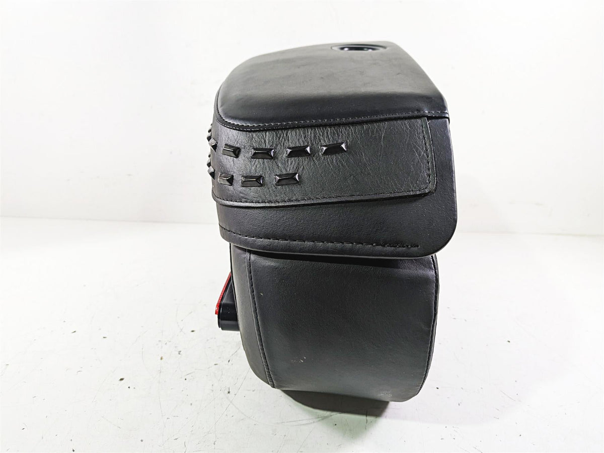 2019 Harley FLHCS Softail Heritage Left Saddle Bag Saddlebag - Read 90201437 {{ shop.shopifyCountryName }} - Mototech271
