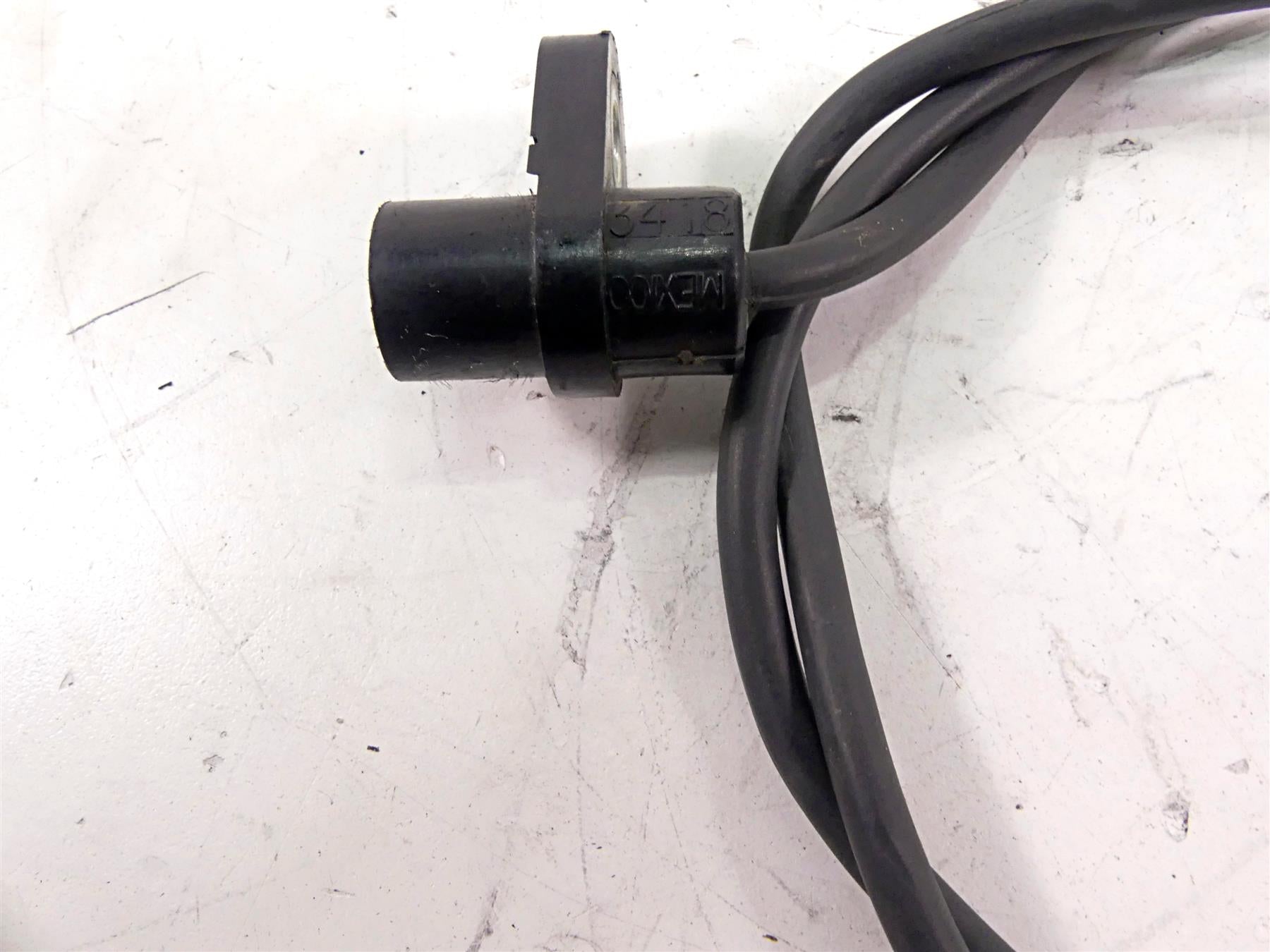 2019 Indian Chieftain Classic Front Abs Wheel Speed Sensor 4013251 {{ shop.shopifyCountryName }} - Mototech271