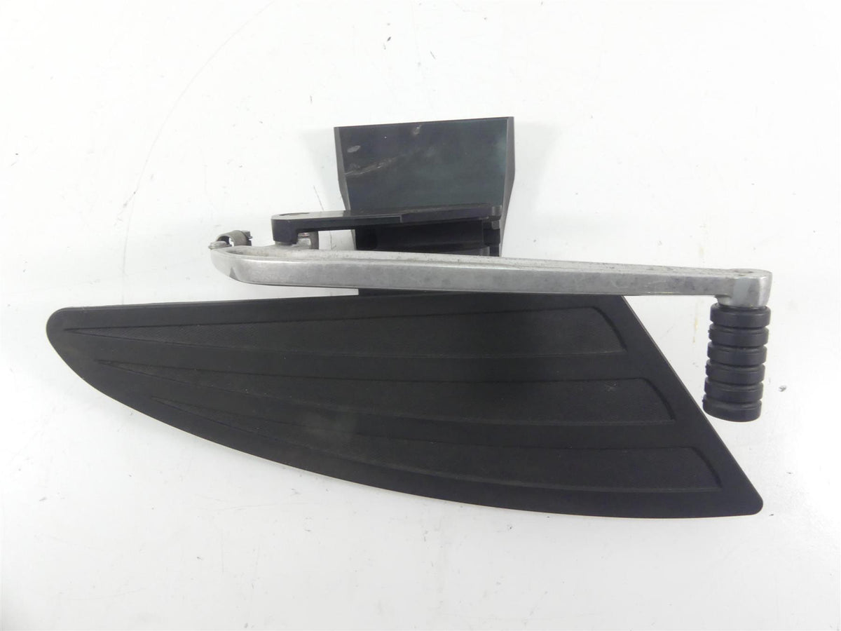 2013 Victory Cross Country Front Right Floorboard & Brake Pedal 1021216 5134178 {{ shop.shopifyCountryName }} - Mototech271