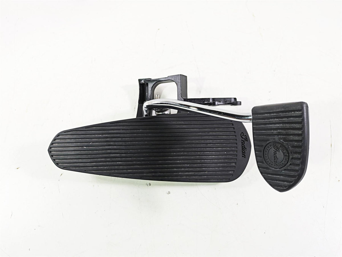 2018 Indian Chieftain Limited Chrome Right Floor Board & Brake Pedal 5141001 {{ shop.shopifyCountryName }} - Mototech271