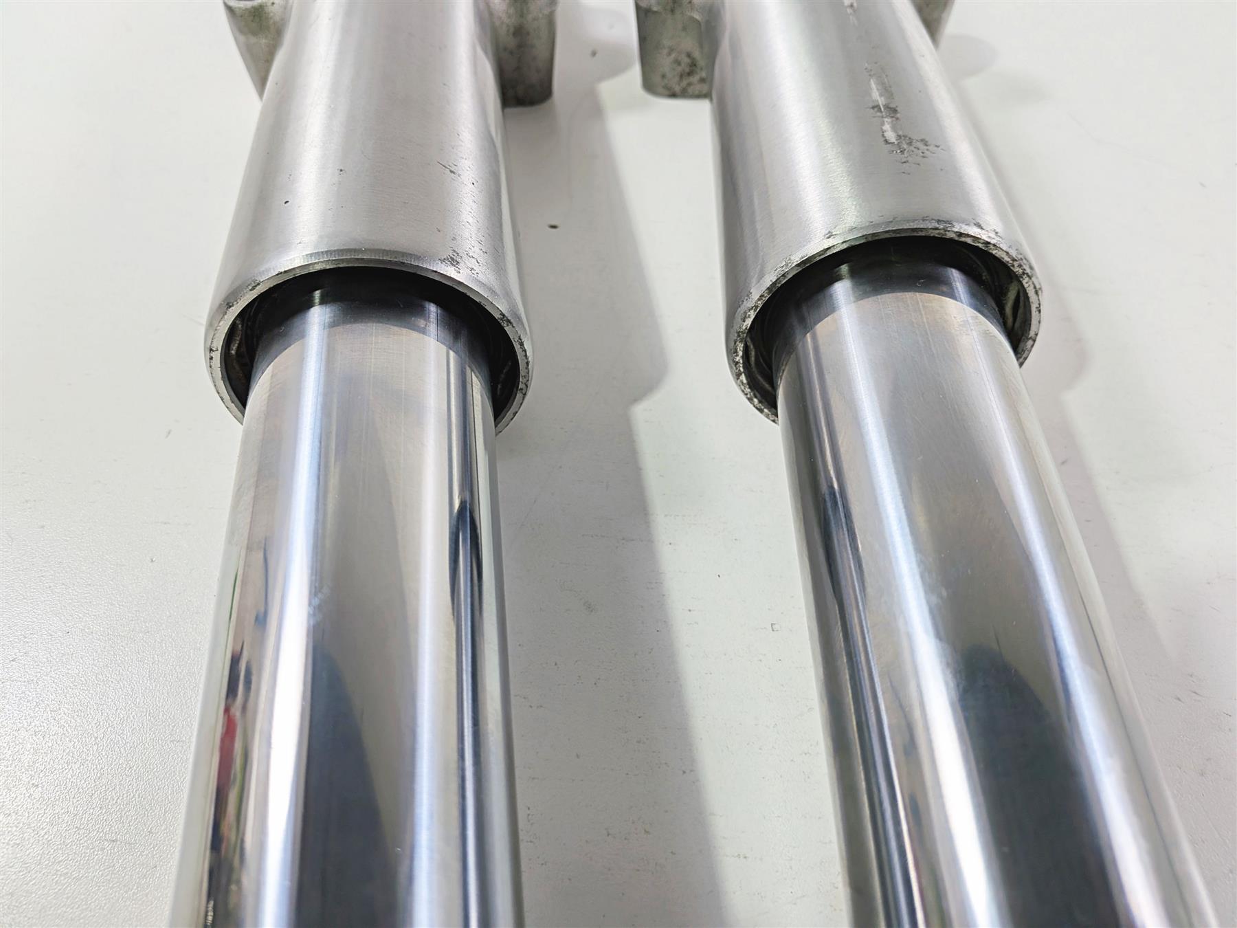 2016 Harley Touring FLHX Street Glide Straight Front Fork Leg Set 49mm 45400021 {{ shop.shopifyCountryName }} - Mototech271