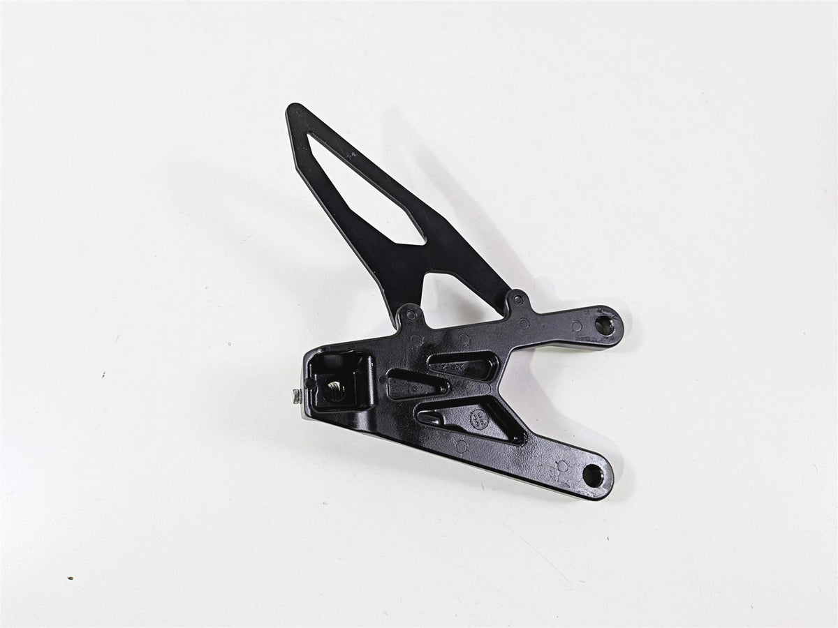 2024 Yamaha YZF R1 RN65 Front Left Rider Footpeg Mount - Read 2CR-27442-00-00 {{ shop.shopifyCountryName }} - Mototech271
