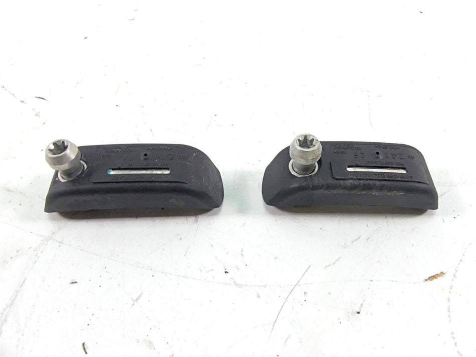 2019 Indian Chieftain Classic Tire Pressure Sensor Set 2412417 2208712 {{ shop.shopifyCountryName }} - Mototech271