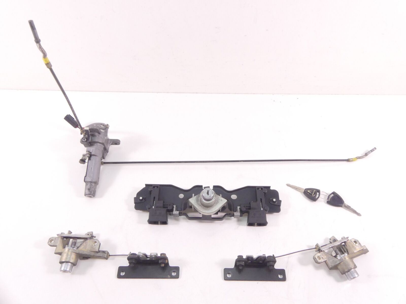 2009 Victory Vision Tour Ignition Switch Key Luggage Seat Lock Set 1015274 {{ shop.shopifyCountryName }} - Mototech271