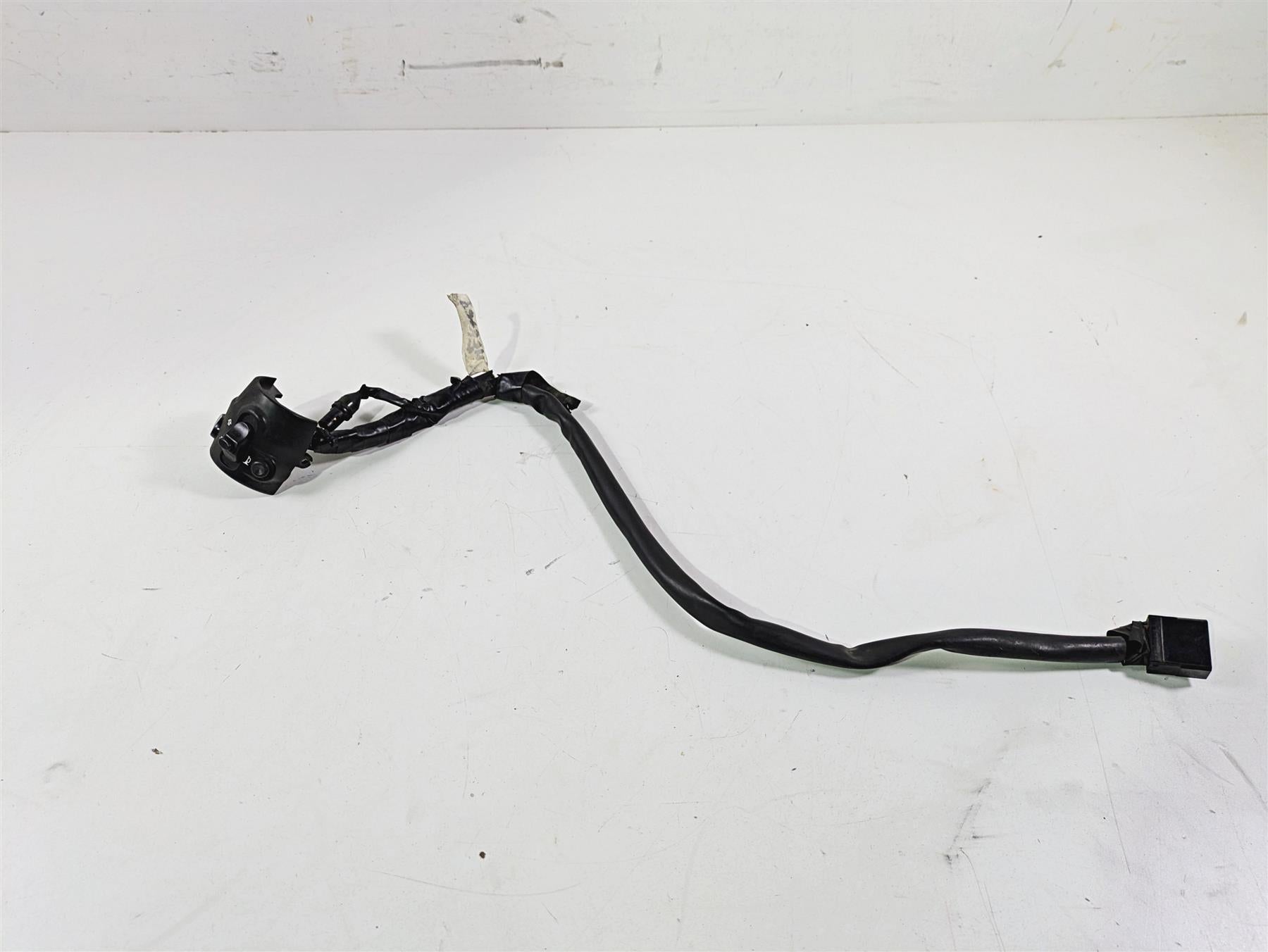 2006 Triumph Rocket 3 Left Hand Control Switch Light Horn READ T2046759 | Mototech271