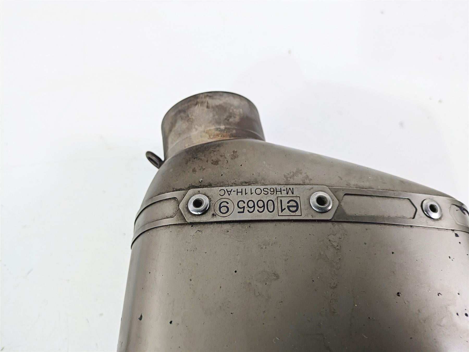 2012 Triumph Daytona 675 Akrapovic Exhaust Slip On Muffler - Read S-T675SO3-HACT {{ shop.shopifyCountryName }} - Mototech271