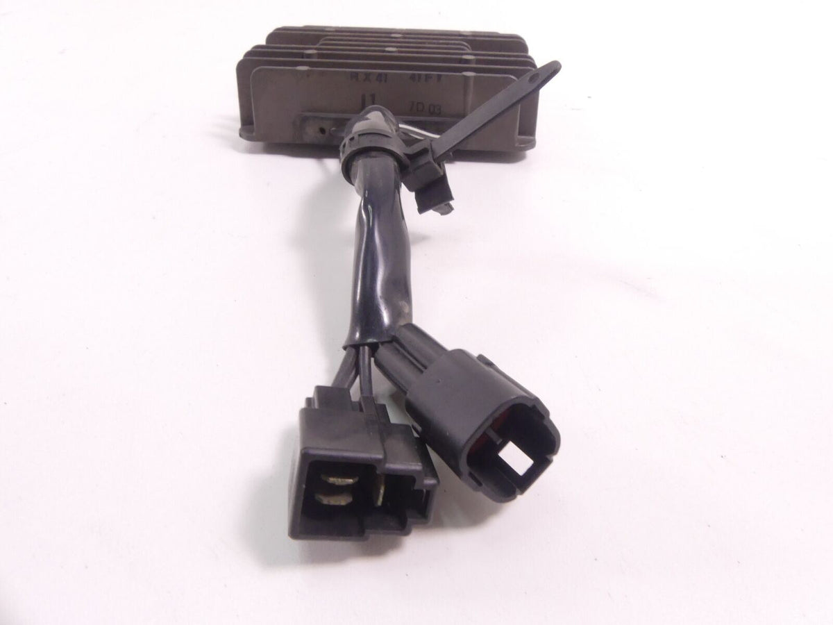 2007 Suzuki VL800 C50 Boulevard Rectifier Voltage Regulator 32800-47H00 {{ shop.shopifyCountryName }} - Mototech271