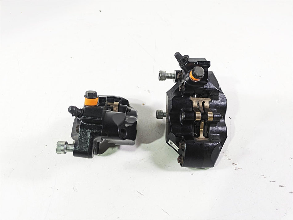 2018 Indian Chieftain Dark Horse Front Brake Caliper Set 1912390 1912391 {{ shop.shopifyCountryName }} - Mototech271