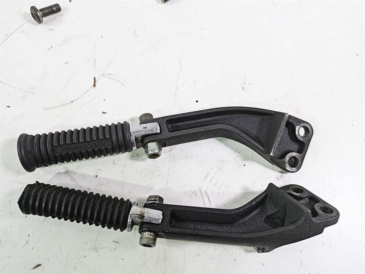2016 Harley FXDL Dyna Low Rider Rear Passenger Footpeg Set 49224-06A 49230-06 {{ shop.shopifyCountryName }} - Mototech271
