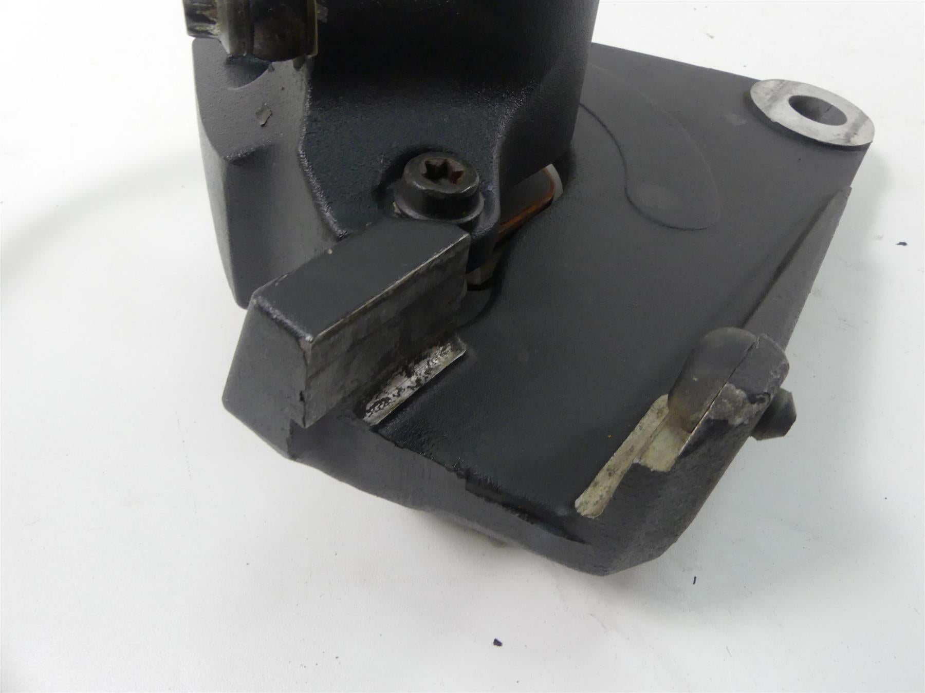 1999 Harley Davidson Sportster XL1200 Rear Brake Caliper + Line & Mount 44050-87 {{ shop.shopifyCountryName }} - Mototech271
