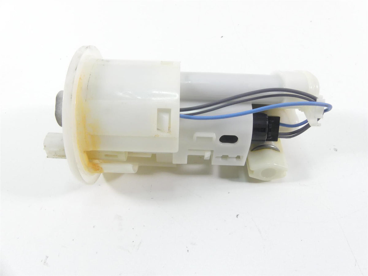 2013 Triumph Daytona 675 Denso Fuel Gas Petrol Pump - Tested T2400735 {{ shop.shopifyCountryName }} - Mototech271