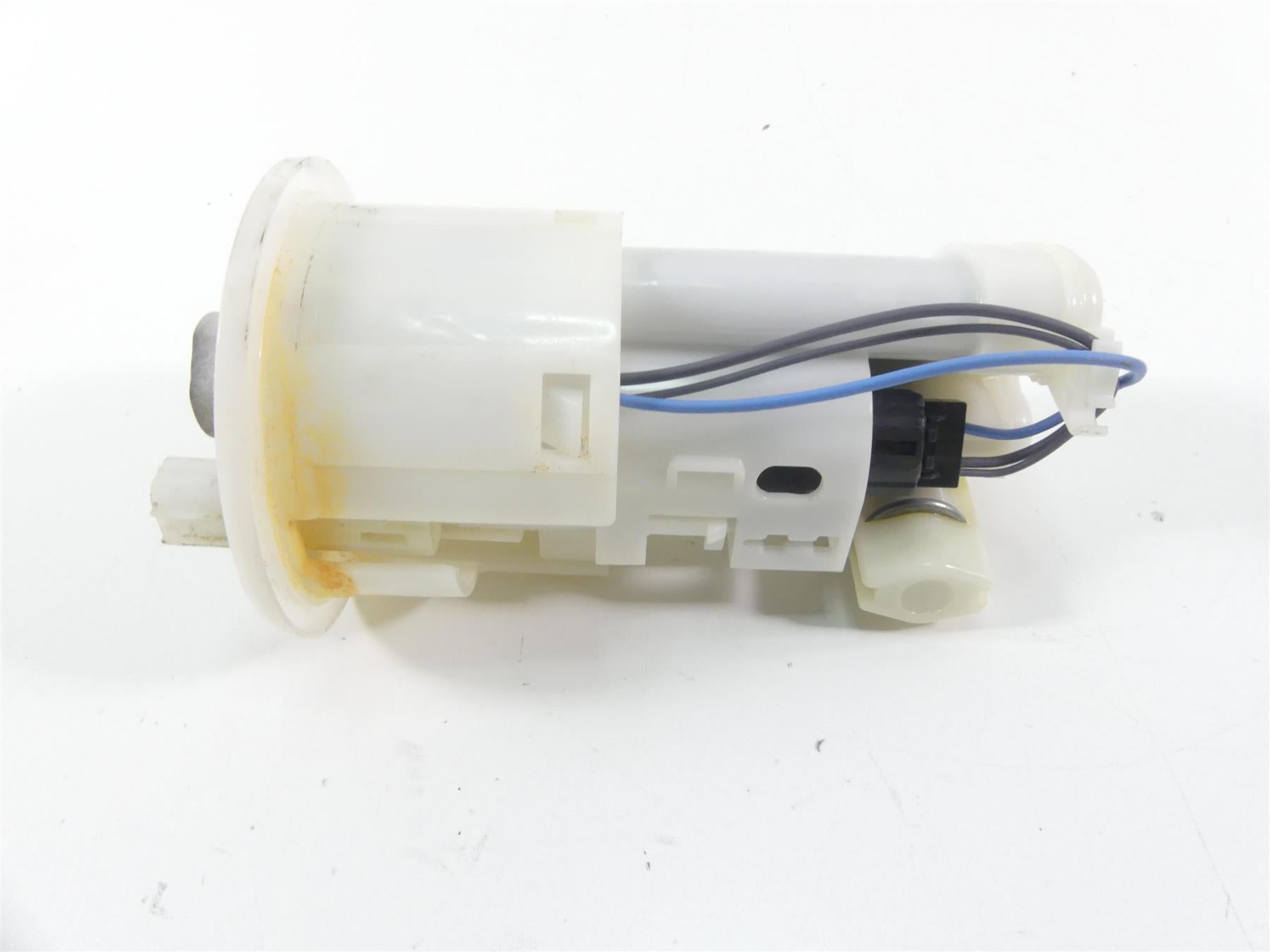 2013 Triumph Daytona 675 Denso Fuel Gas Petrol Pump - Tested T2400735 {{ shop.shopifyCountryName }} - Mototech271