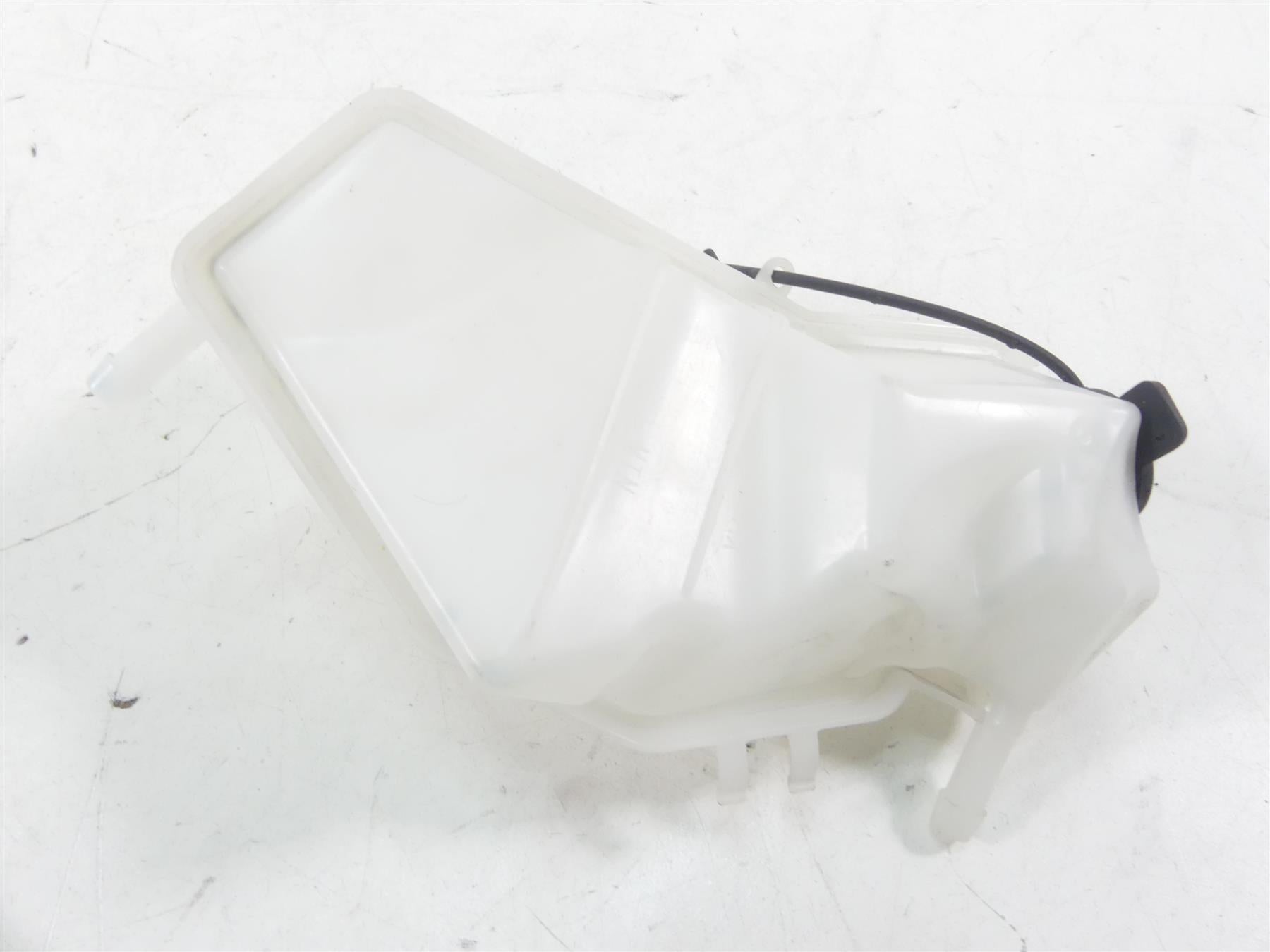 2017 BMW R1200GS GSW K50 Right Radiator Reservoir Fan & Cover 17118546416 {{ shop.shopifyCountryName }} - Mototech271