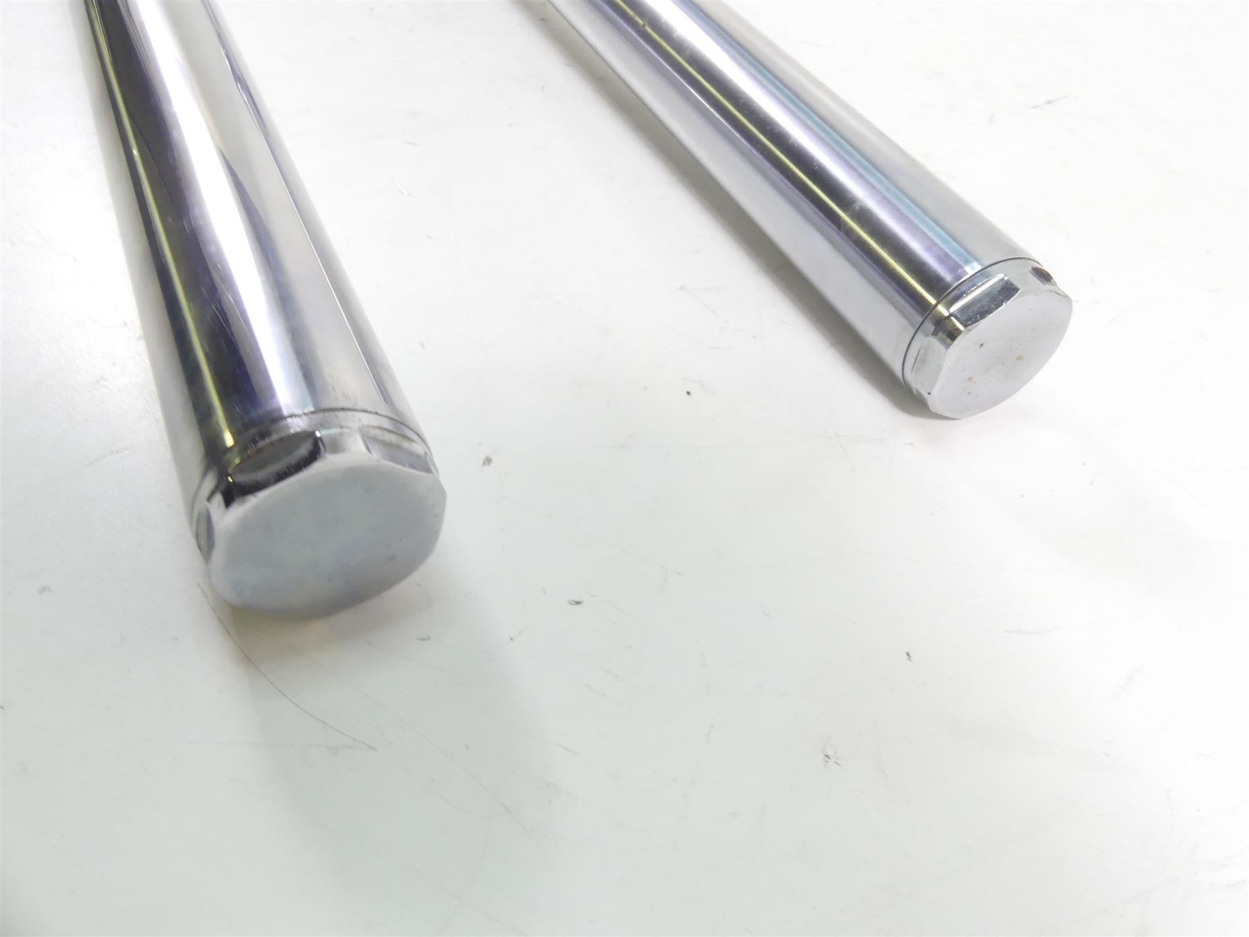 2000 Harley Dyna FXR4 CVO Super Glide Dual Caliper Front Forks 39mm 46188-99 {{ shop.shopifyCountryName }} - Mototech271