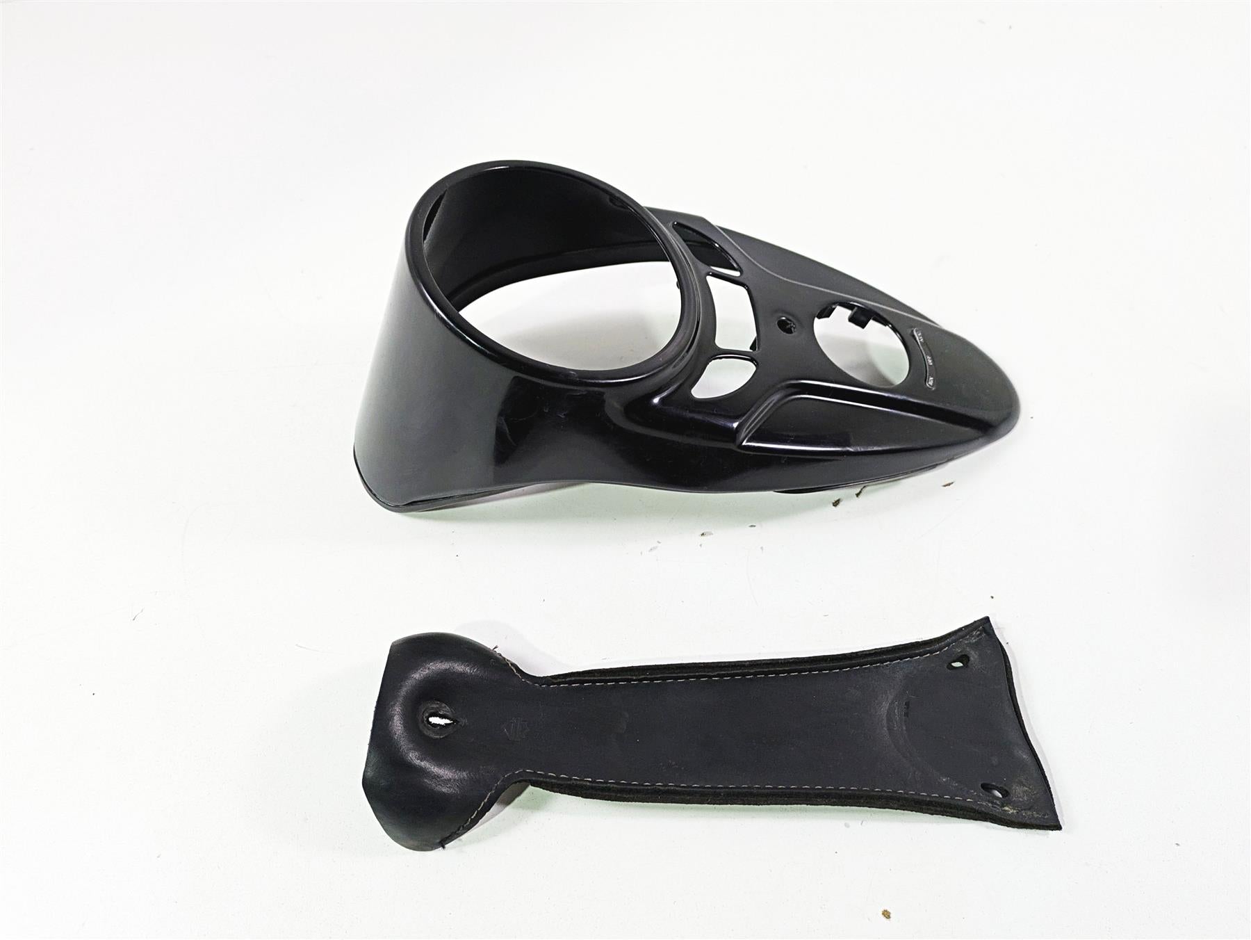 2014 Harley FLS Softail Slim Fuel Tank Dash Console Cover 71952-11 {{ shop.shopifyCountryName }} - Mototech271