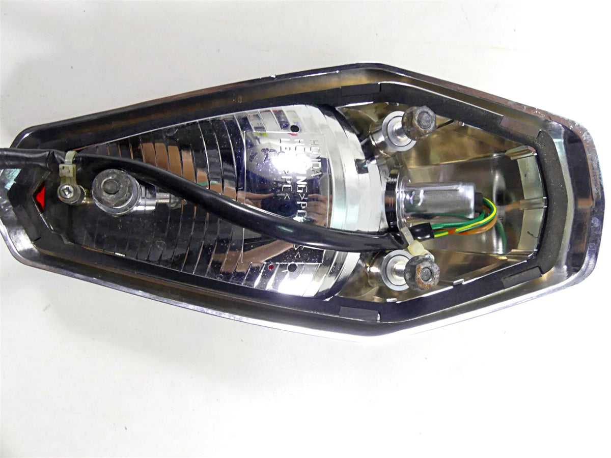 2010 Honda VT1300 CR Stateline Taillight Tail Stop Brake Light 33701-MFY-305 {{ shop.shopifyCountryName }} - Mototech271
