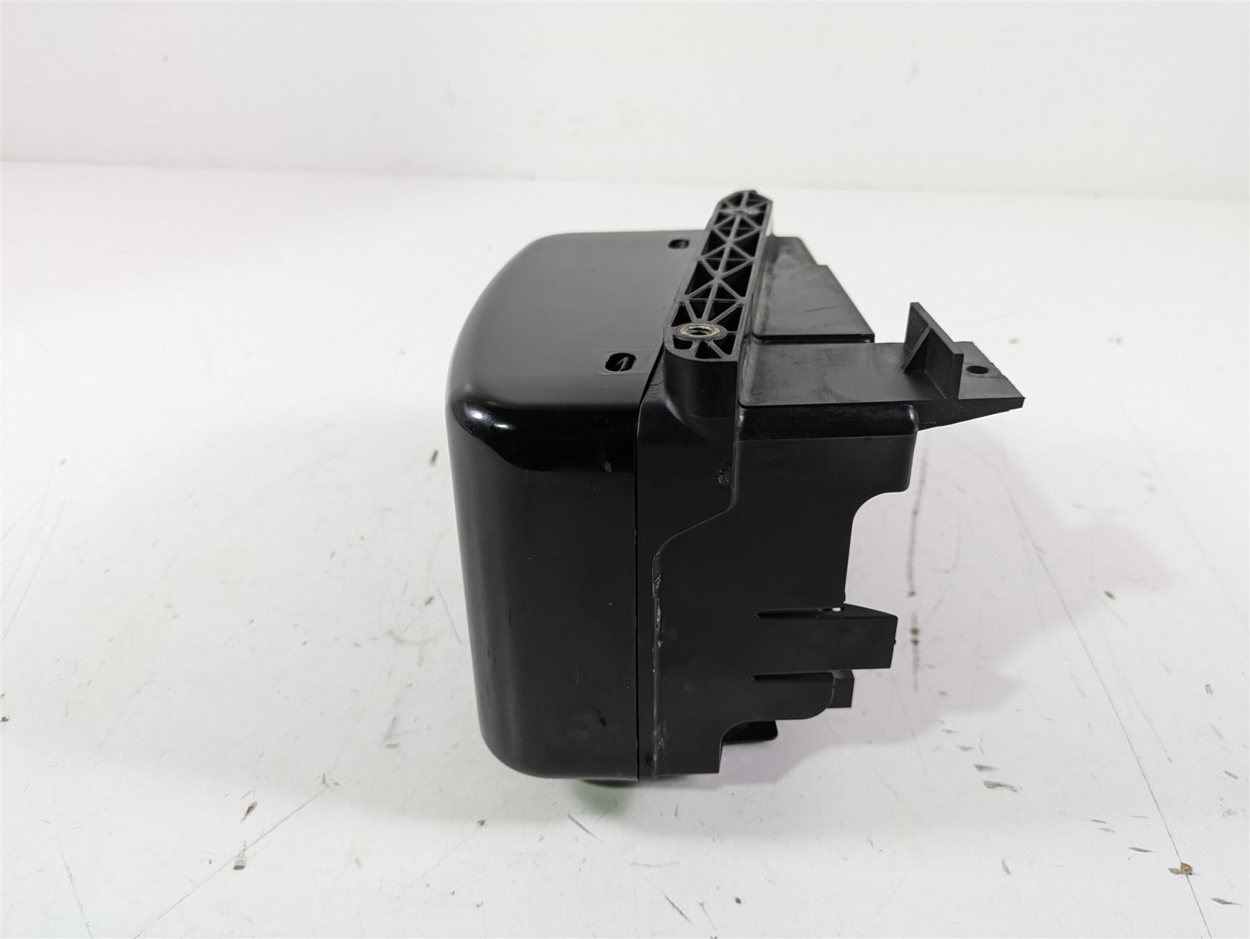 2015 Harley FXDL Dyna Low Rider Electric Holder Tray & Black Cover 70367-12 {{ shop.shopifyCountryName }} - Mototech271