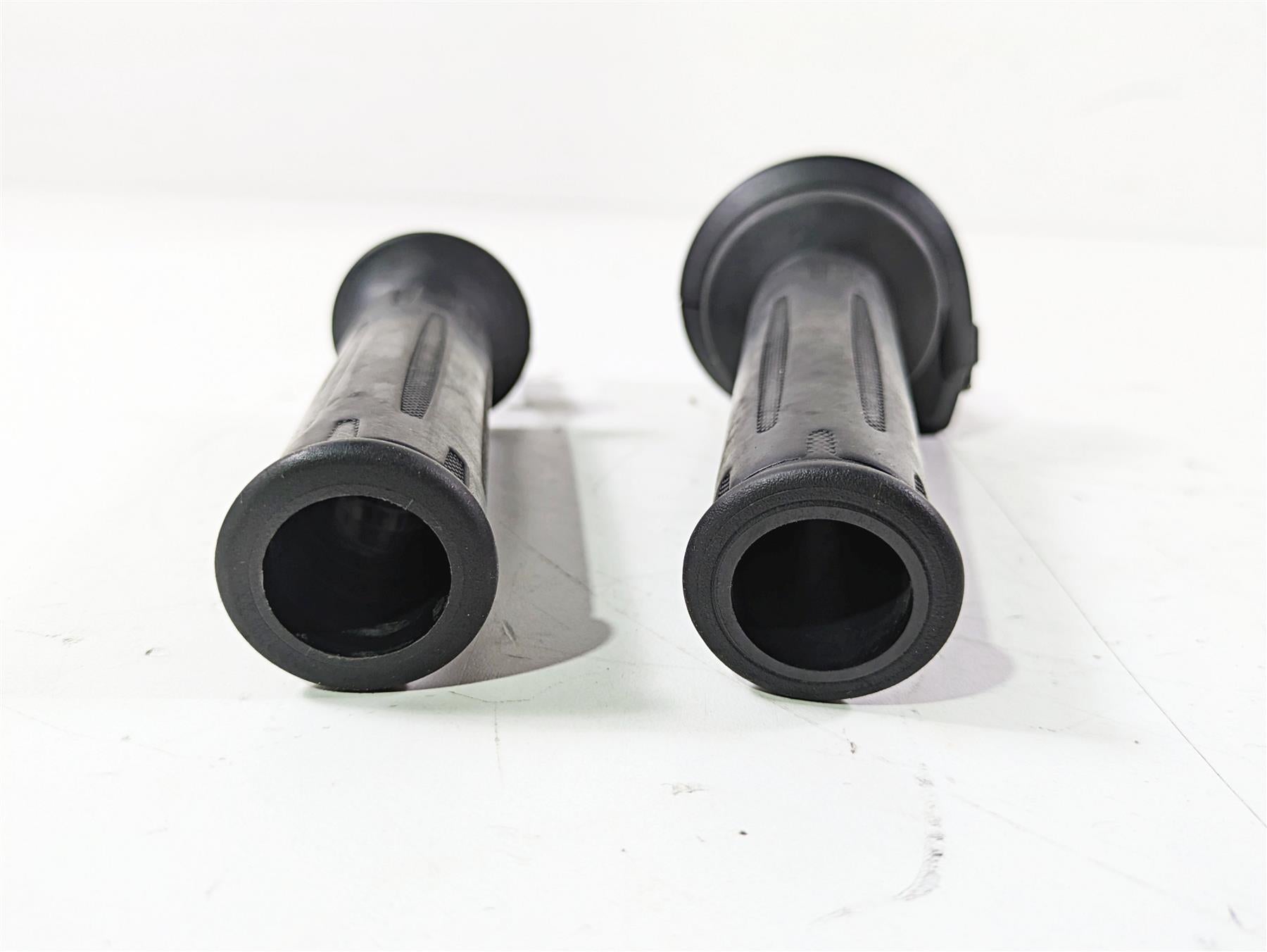 2019 BMW S1000XR K49 Heated Left Right Hand Grip -Cruise 61318552124 61318554007 {{ shop.shopifyCountryName }} - Mototech271