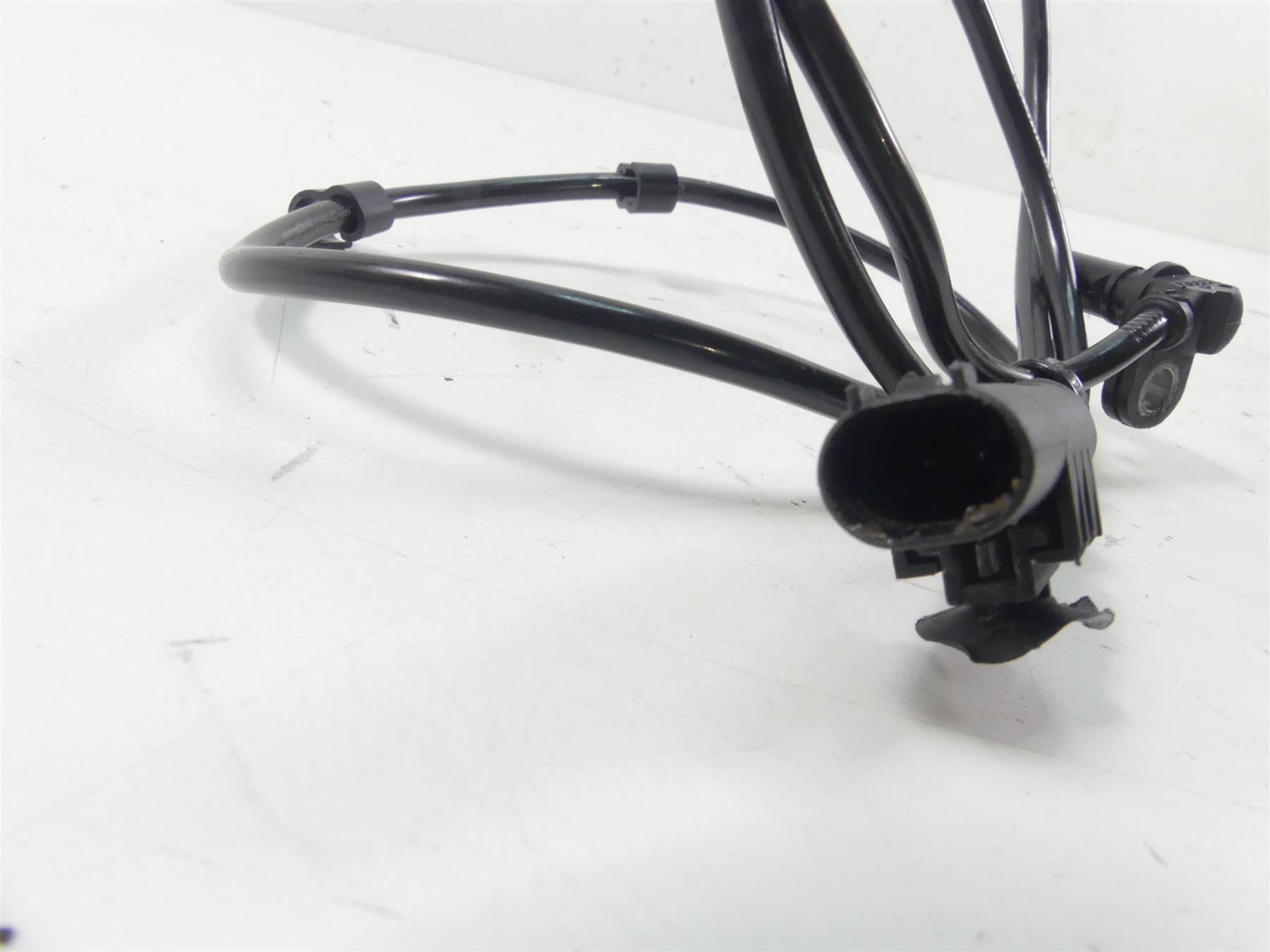 2020 Ducati Multistrada 1260 Enduro Front Abs Brake Wheel Speed Sensor 55212121B {{ shop.shopifyCountryName }} - Mototech271
