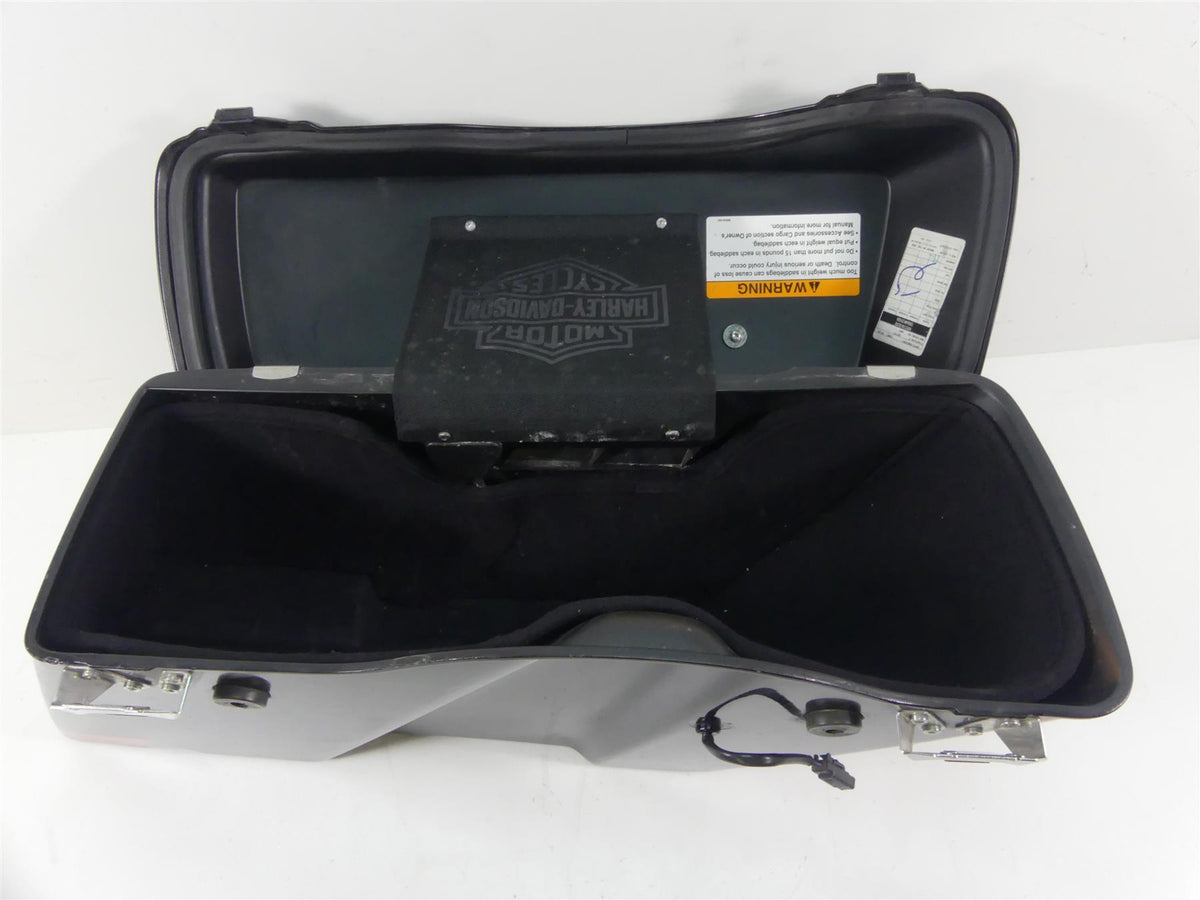 2007 Harley FLHTCU SE CVO Electra Glide Left Saddlebag Saddle Bag 88275-07 {{ shop.shopifyCountryName }} - Mototech271