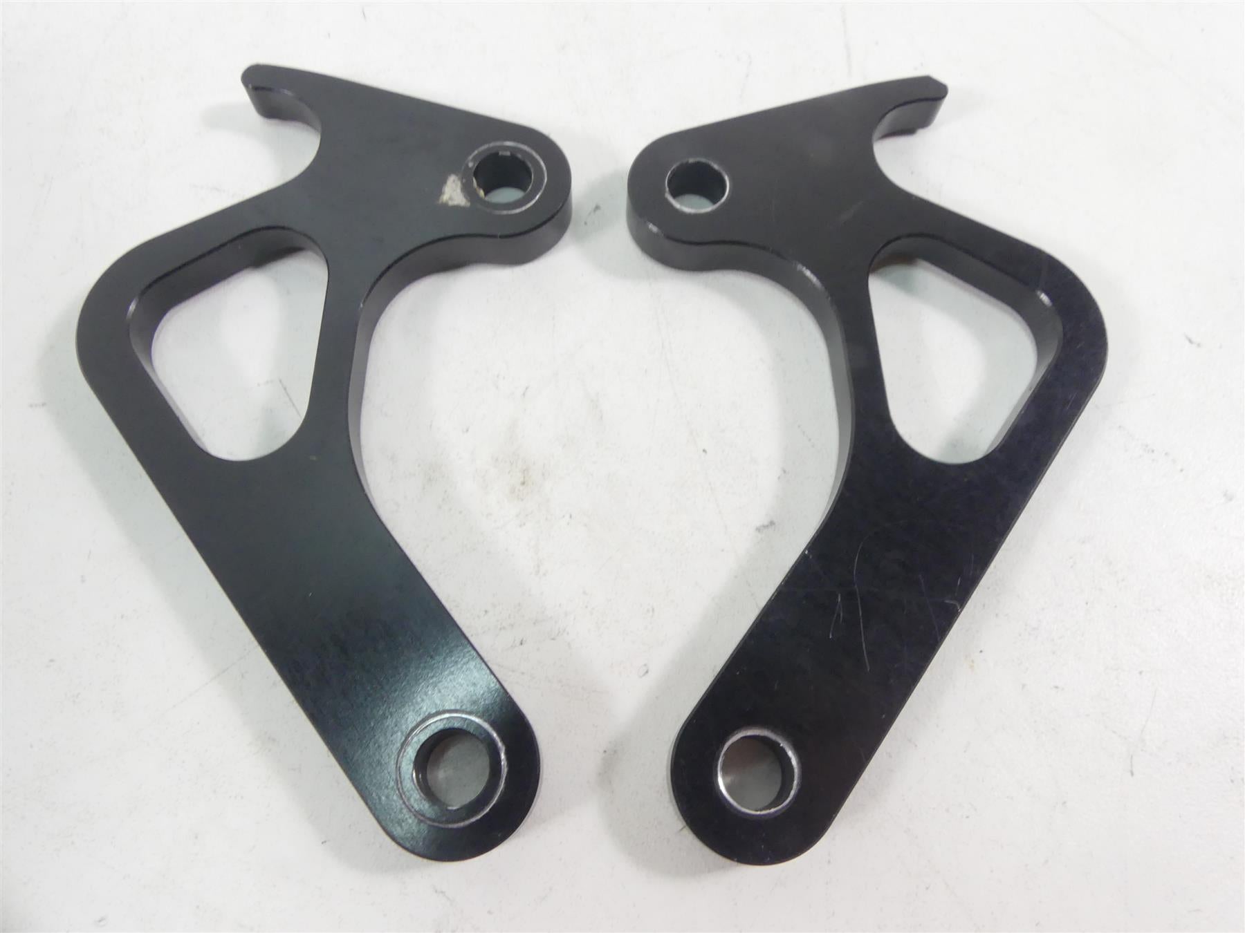 2018 Triumph Street Triple 765RS Sato Racing Race Strap Hook Set T-67513HOOK-BK {{ shop.shopifyCountryName }} - Mototech271