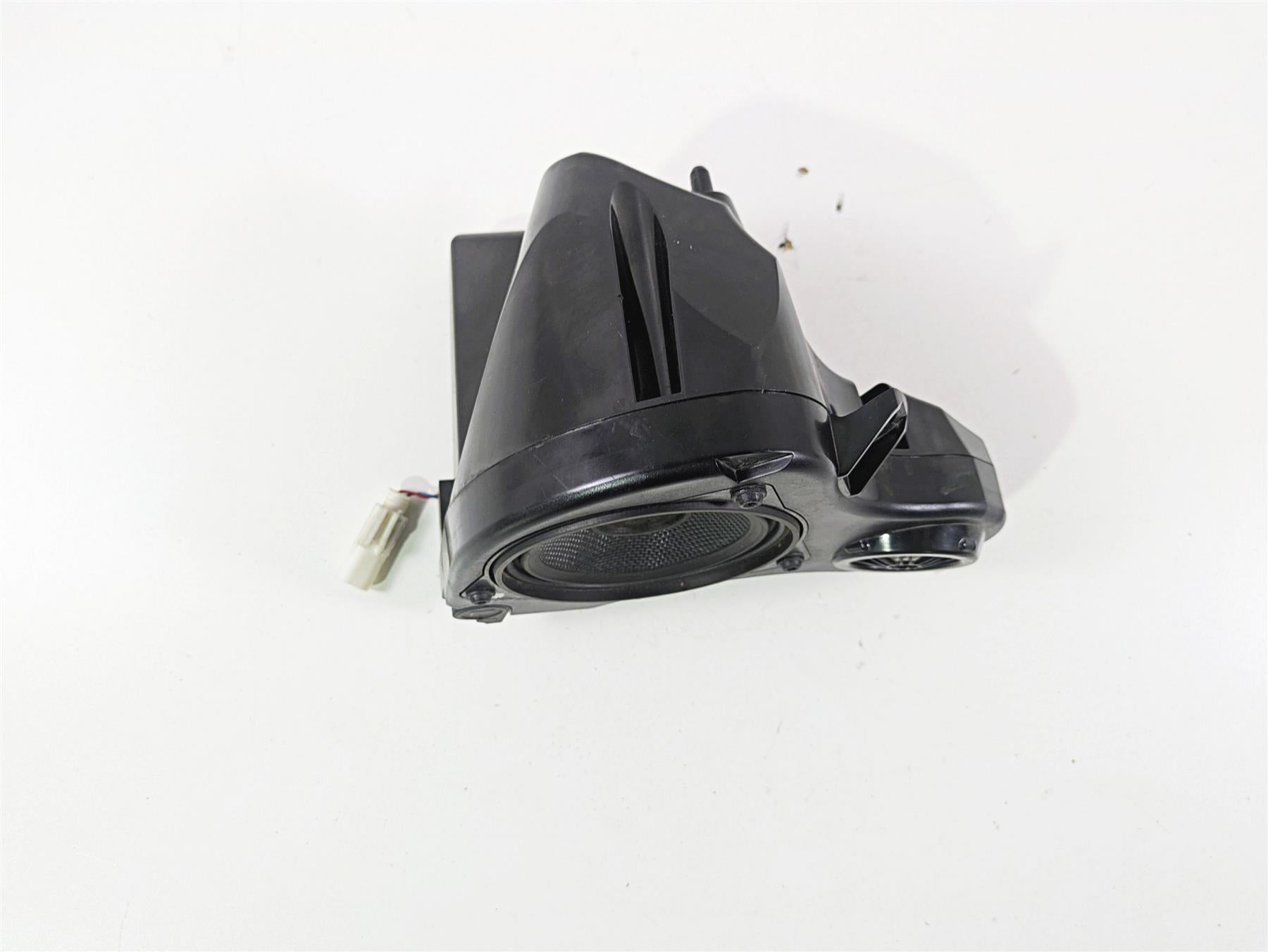2014 BMW K1600 GTL K48 Front Left Audio Speaker & Housing 65137727881 {{ shop.shopifyCountryName }} - Mototech271
