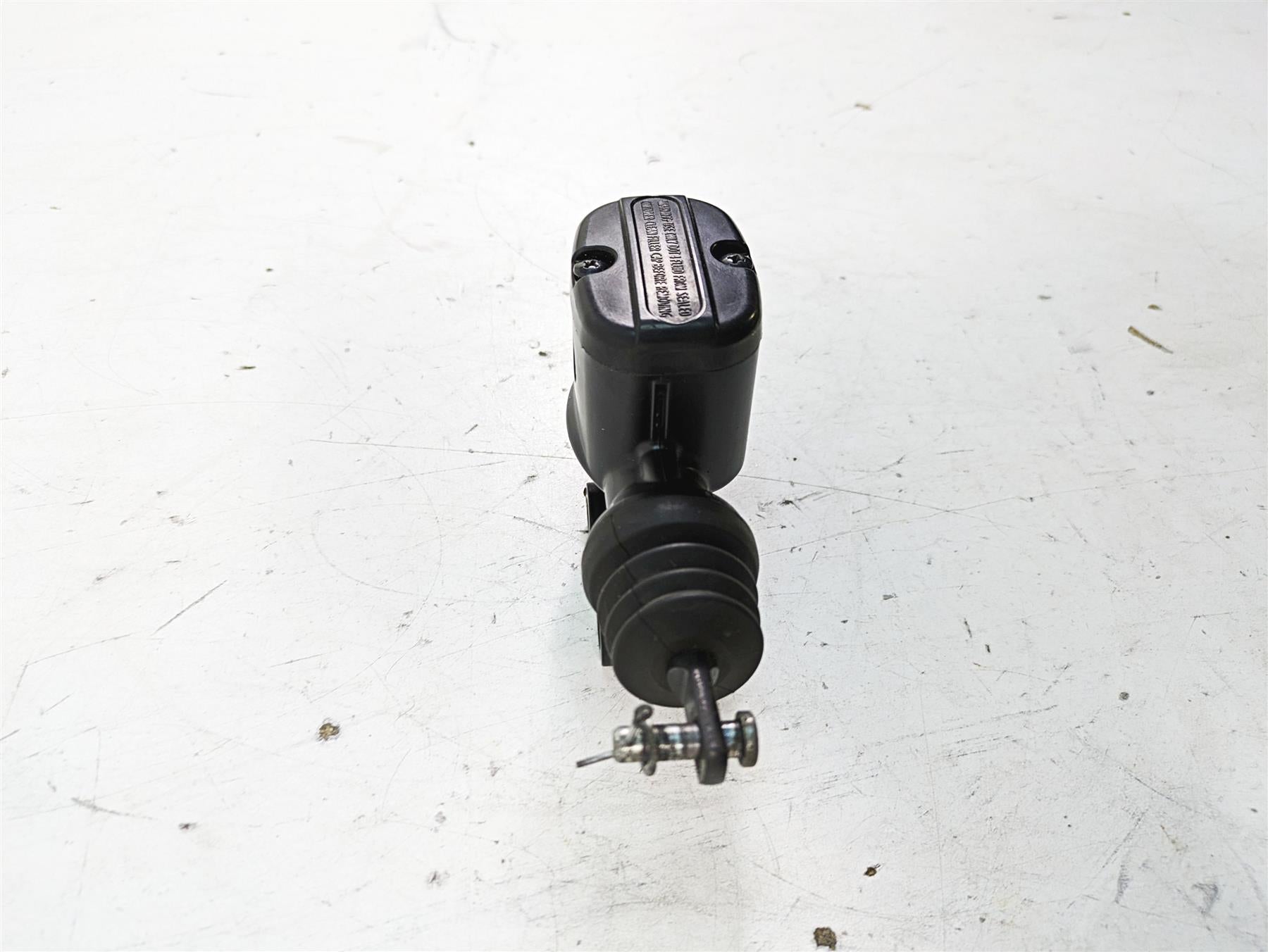 2013 Harley Touring FLHX Street Glide Rear Brake Master Cylinder 41763-08C {{ shop.shopifyCountryName }} - Mototech271