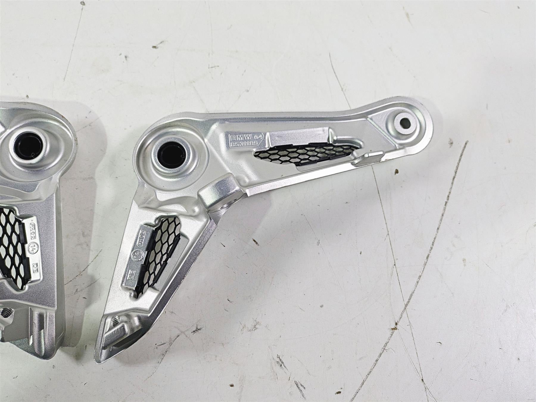 2015 BMW R nineT K21 Left Right Rider Seat Support Set 46638531189 46638531190 {{ shop.shopifyCountryName }} - Mototech271