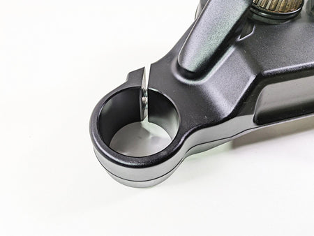 2019 Harley Softail FXDR 114 Lower Triple Tree Steering Clamp 45900221 {{ shop.shopifyCountryName }} - Mototech271