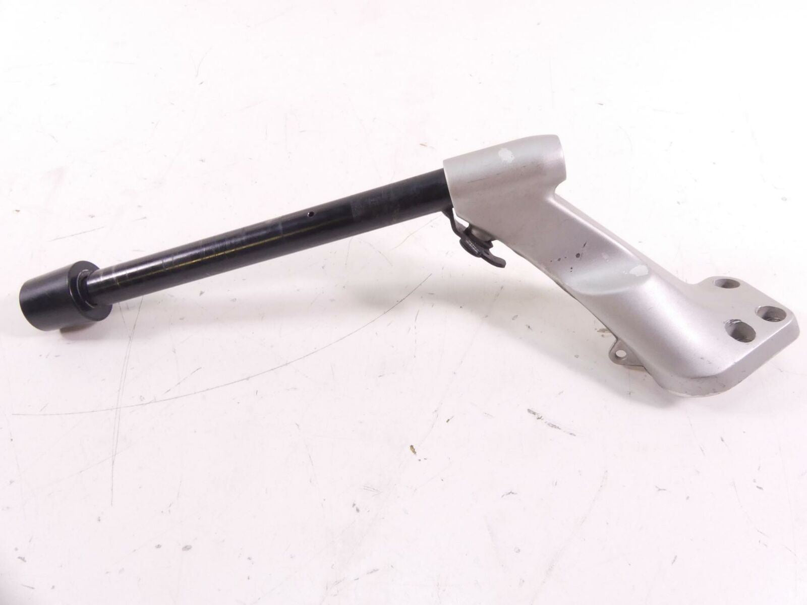 2011 BMW R1200RT K26 Right Straight Handlebar Handle Bar Steering 32718531338 {{ shop.shopifyCountryName }} - Mototech271