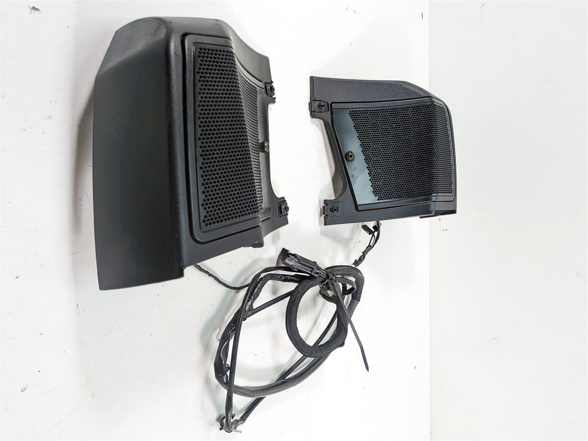 2011 Victory Cross Country Trunk Speaker & Cover Set 5438425 {{ shop.shopifyCountryName }} - Mototech271