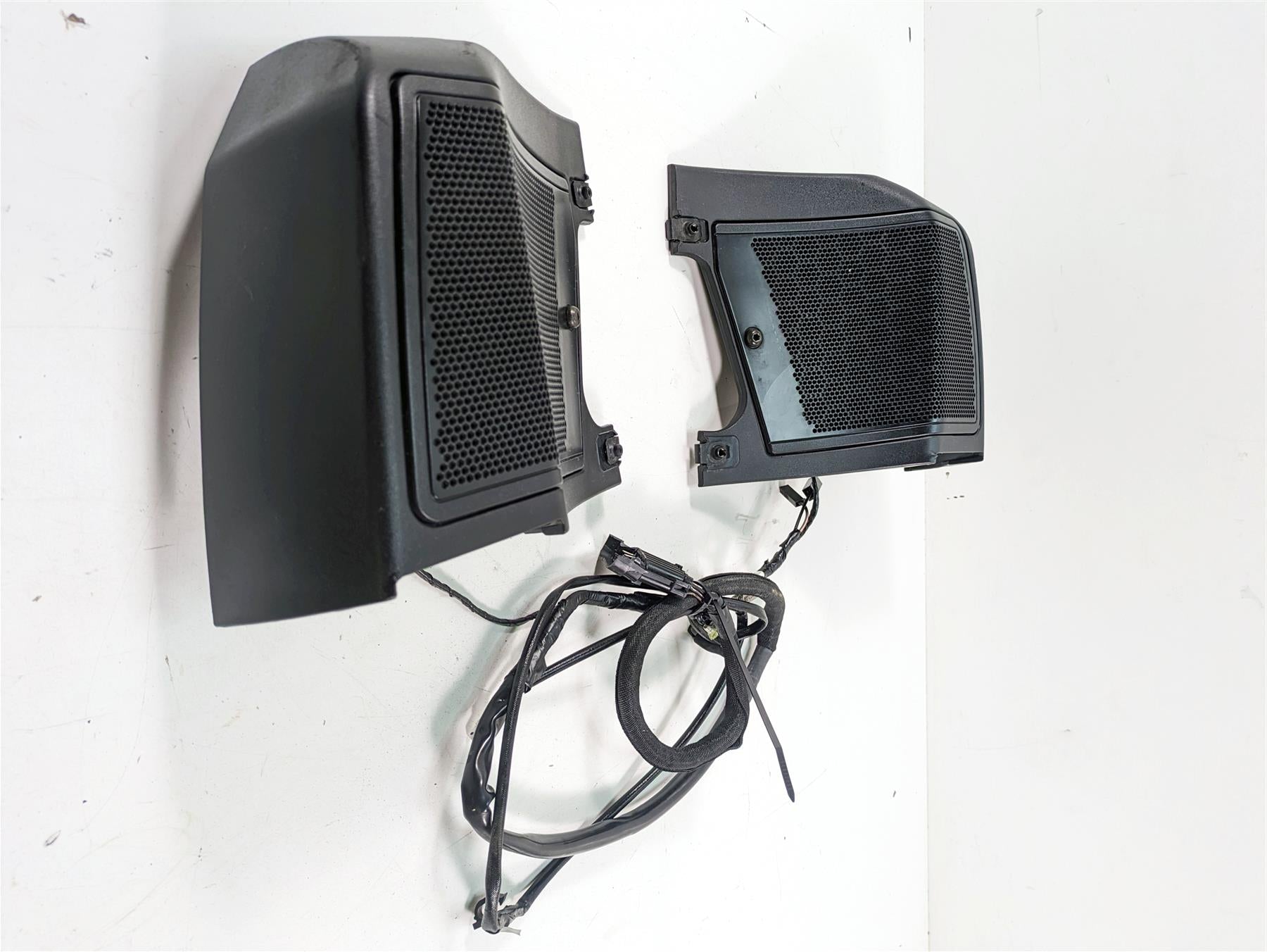 2011 Victory Cross Country Trunk Speaker & Cover Set 5438425 {{ shop.shopifyCountryName }} - Mototech271