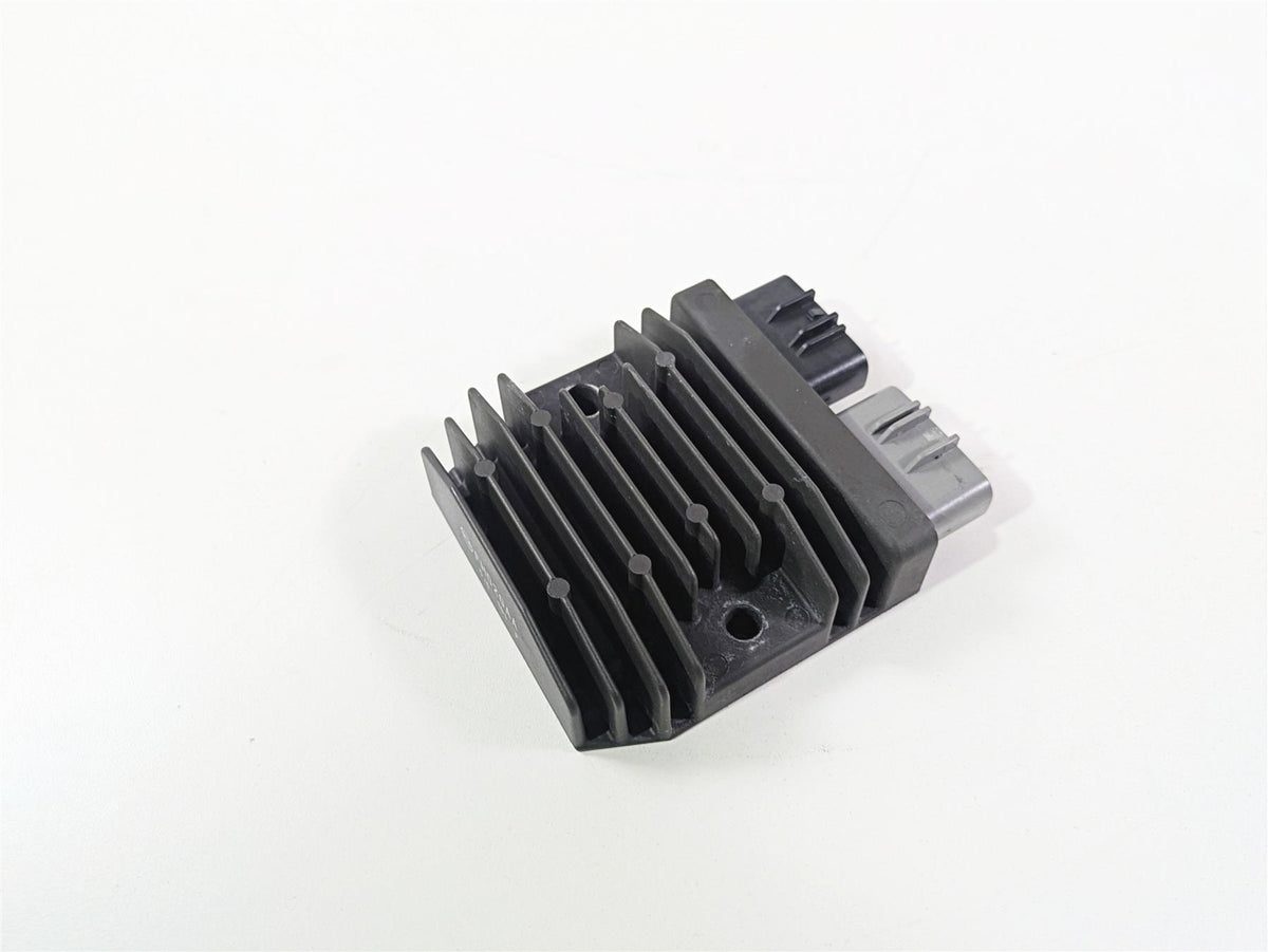 2016 BMW R1200RT K52 Rectifier Voltage Regulator - Read FH020AA 12318523367 {{ shop.shopifyCountryName }} - Mototech271