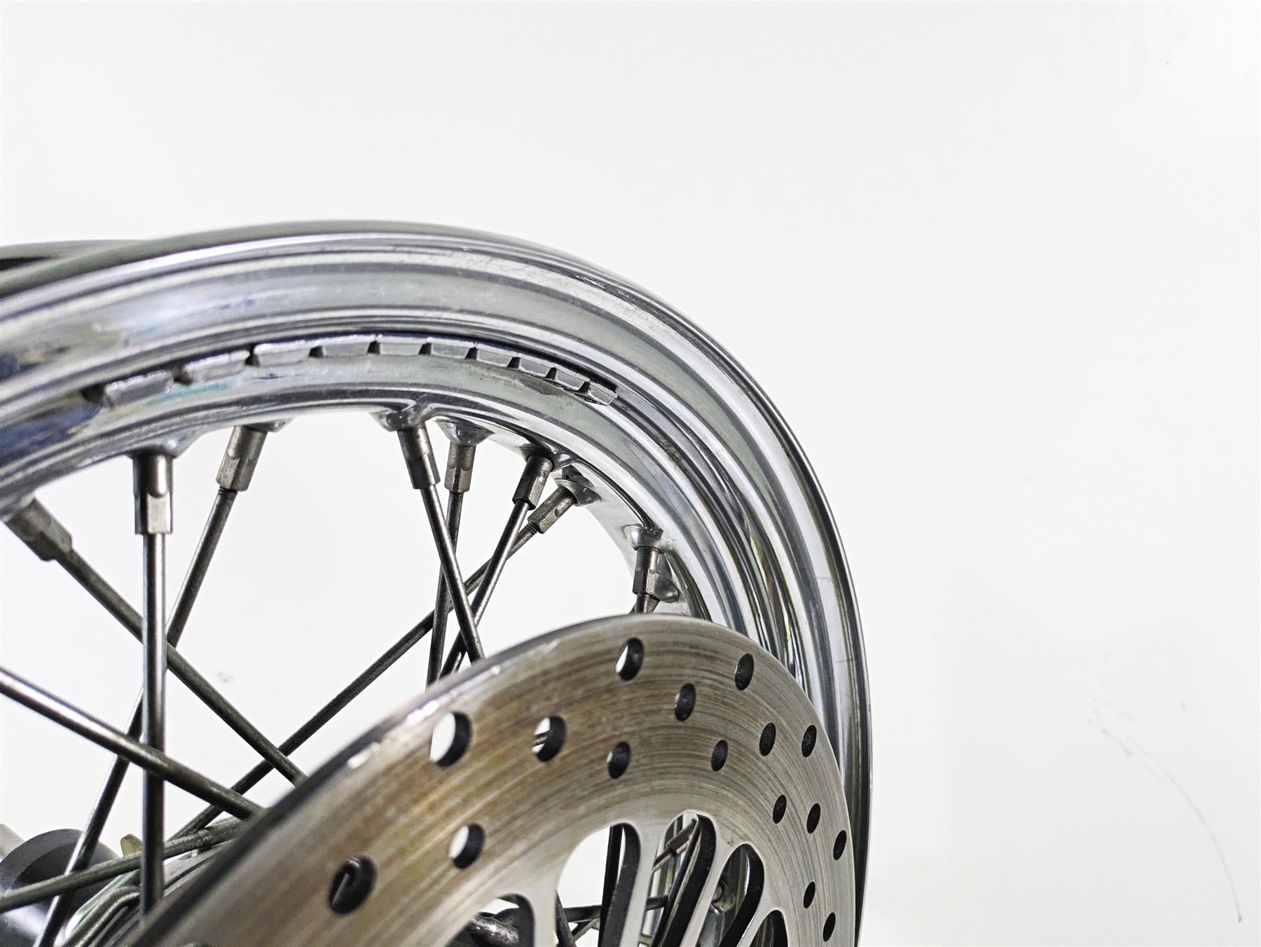 2004 Harley FLSTCI Softail Heritage Front Wheel Rim Rotor 16x3 READ 43005-05A {{ shop.shopifyCountryName }} - Mototech271