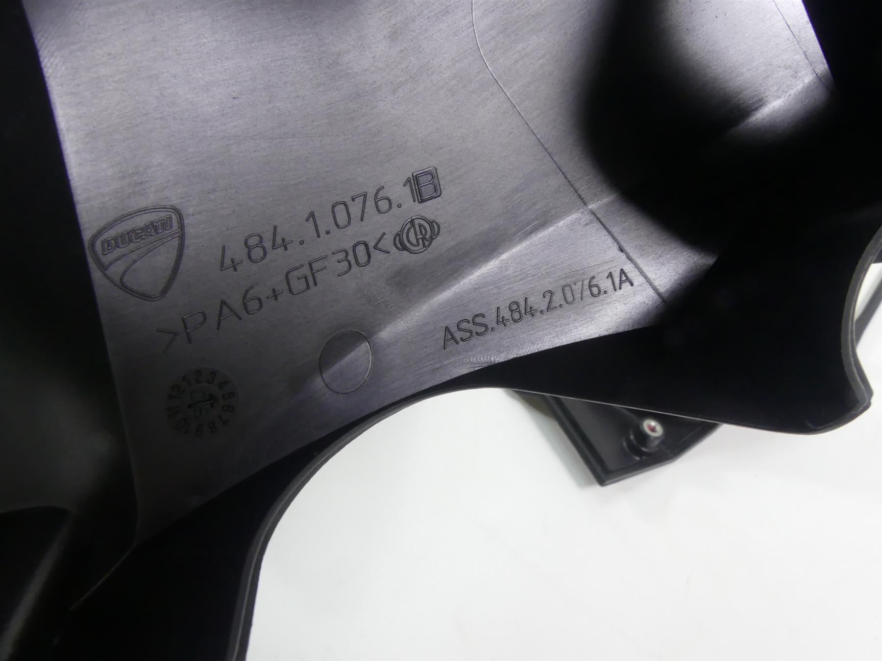 2010 Ducati Streetfighter 1098 S Left Right Air Intake Scoop Duct Set 48420761A {{ shop.shopifyCountryName }} - Mototech271