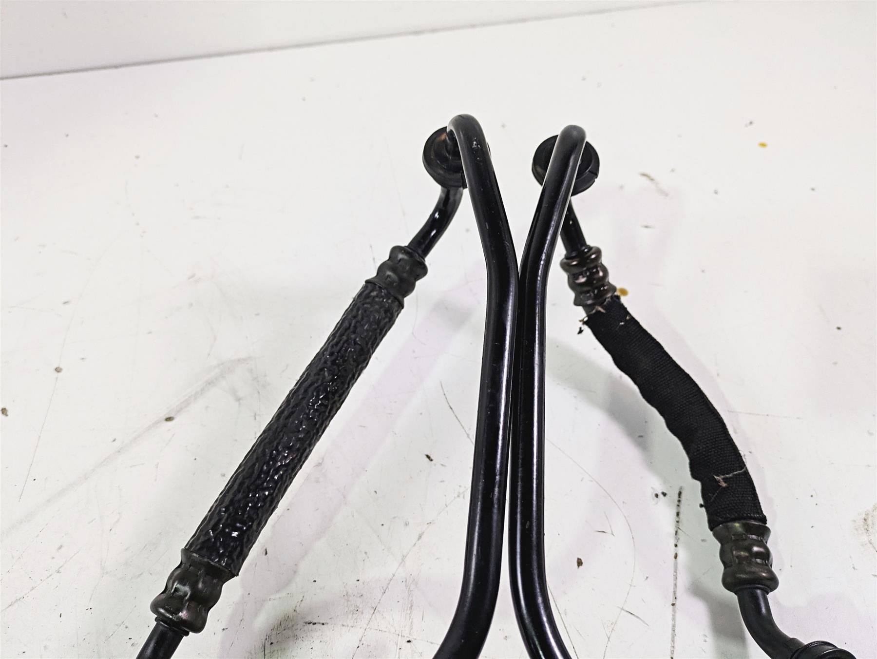 2012 Harley VRSCF Muscle V Rod Oil Cooler & Lines Set 26723-04 26721-04B {{ shop.shopifyCountryName }} - Mototech271