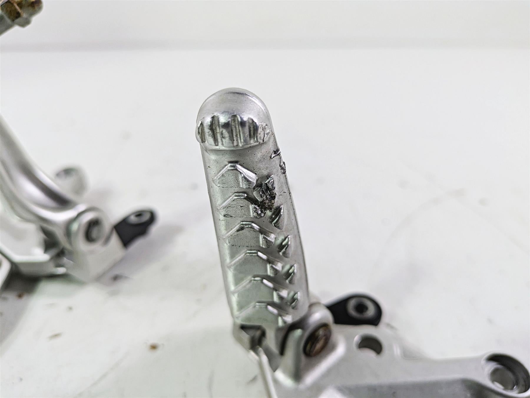 2008 Aprilia RSVR 1000 Factory Front Left Right Foot Peg Set AP8154069 AP8154070 {{ shop.shopifyCountryName }} - Mototech271
