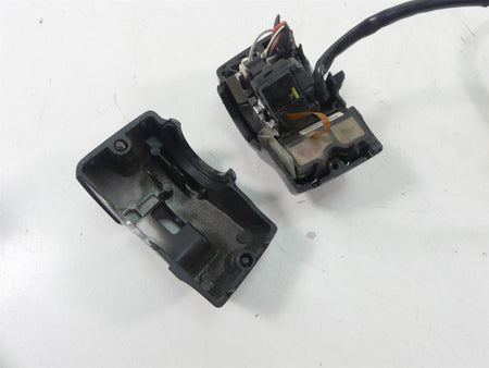 2014 Harley Touring FLHTK Electra Glide Right Hand Control Switch 71500129 {{ shop.shopifyCountryName }} - Mototech271