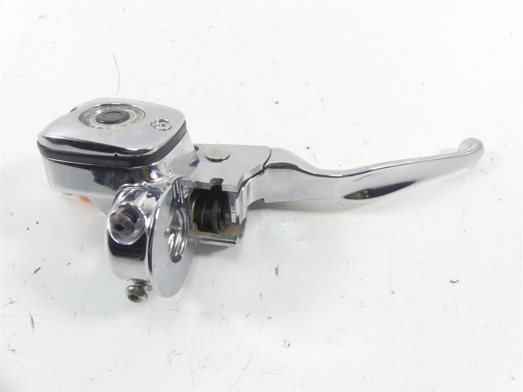 2005 Harley Touring CVO FLHTC SE Electra Glide Front Brake Ma Cylinder 46431-05 {{ shop.shopifyCountryName }} - Mototech271