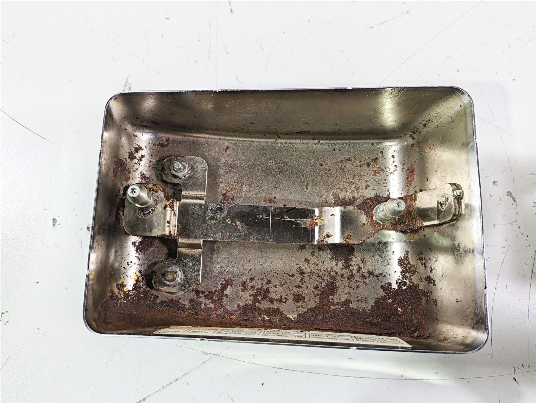 2007 Harley FXDWG Dyna Wide Glide Electrical Tray Stay + Chrome Cover 66333-04 {{ shop.shopifyCountryName }} - Mototech271
