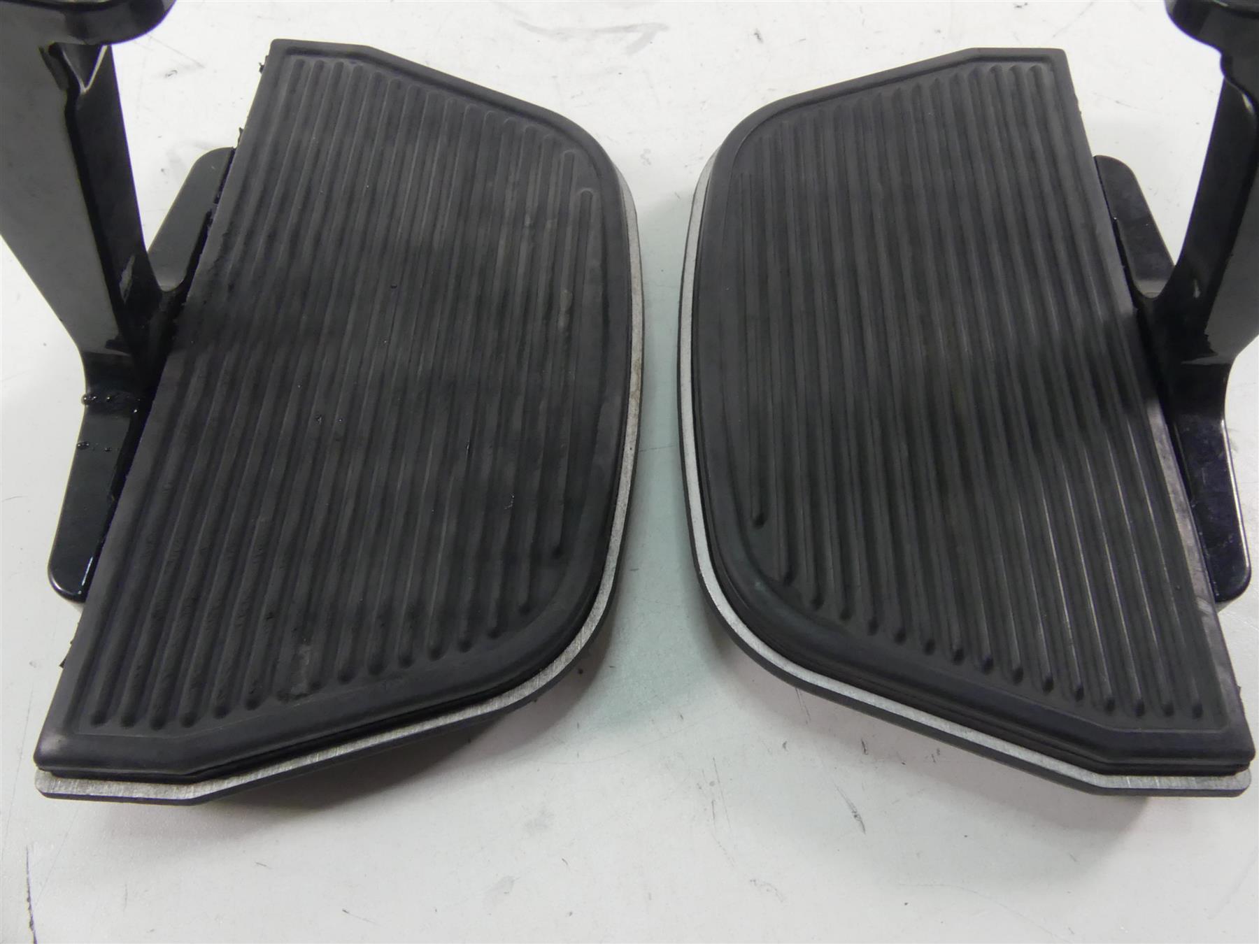 2012 Harley Touring FLHTK Electra Glide Rear Passenger Floorboard Set 50613-91A {{ shop.shopifyCountryName }} - Mototech271