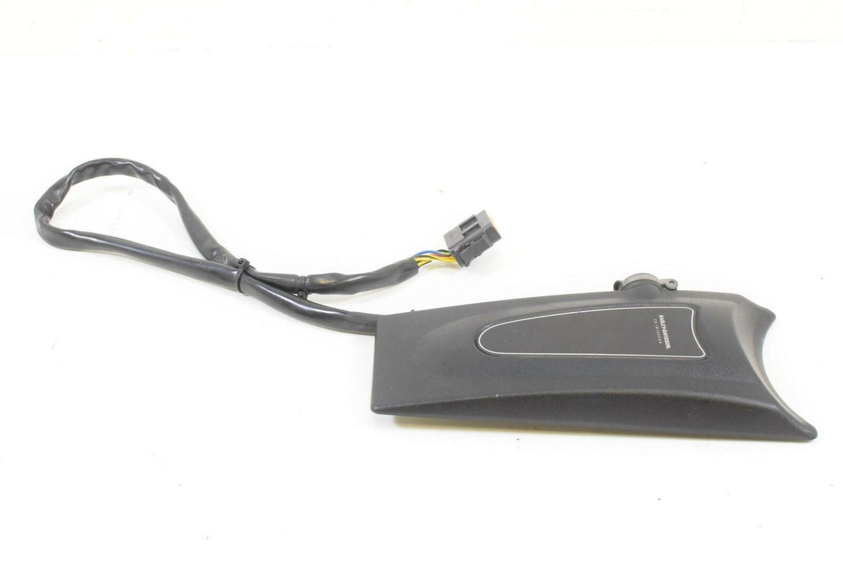 2005 Harley Touring FLHTCUI Electra Glide CB Radio Intercom Plug Port 77136-03 {{ shop.shopifyCountryName }} - Mototech271